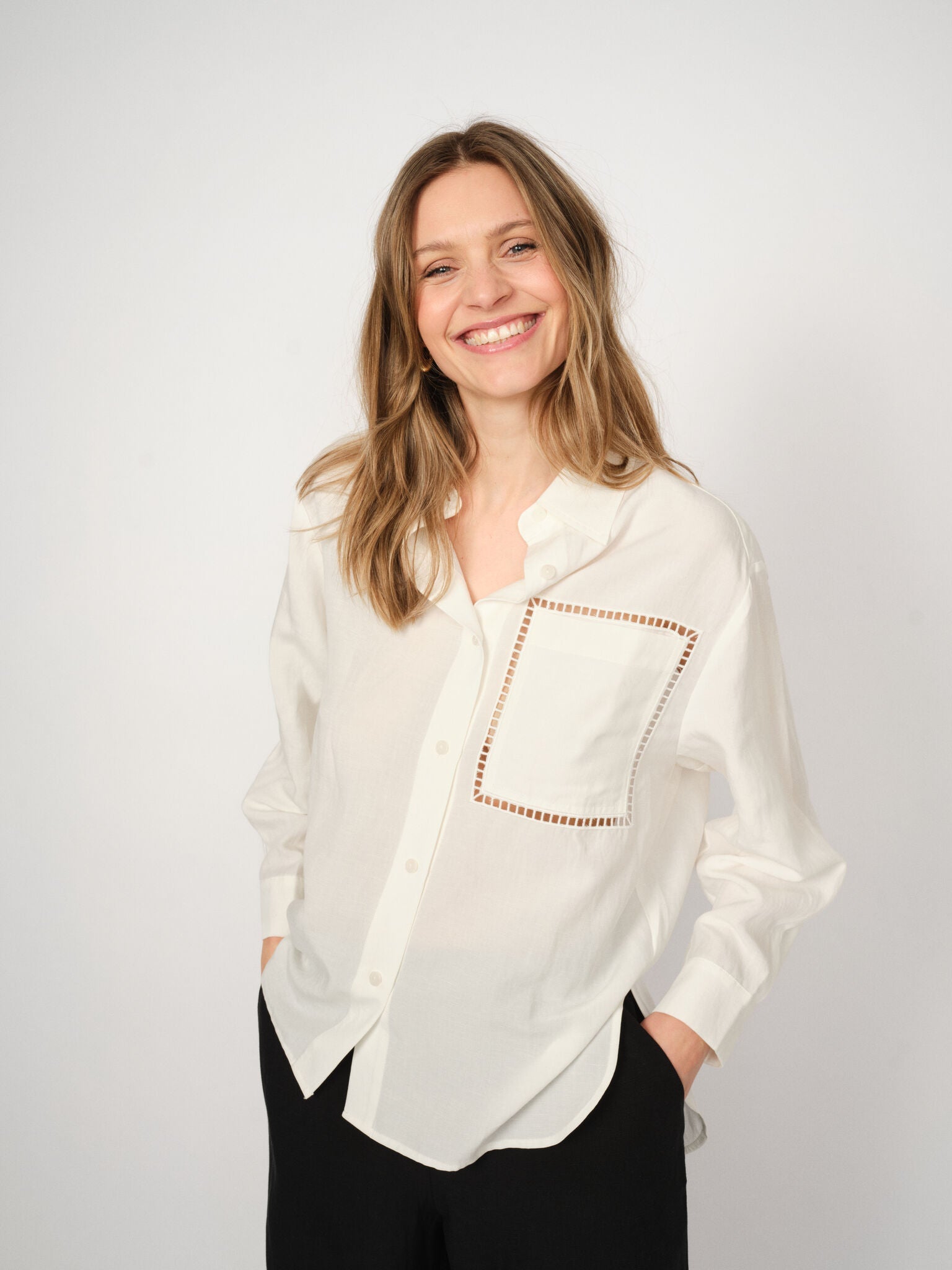 Modelshot / Ecru / Detail